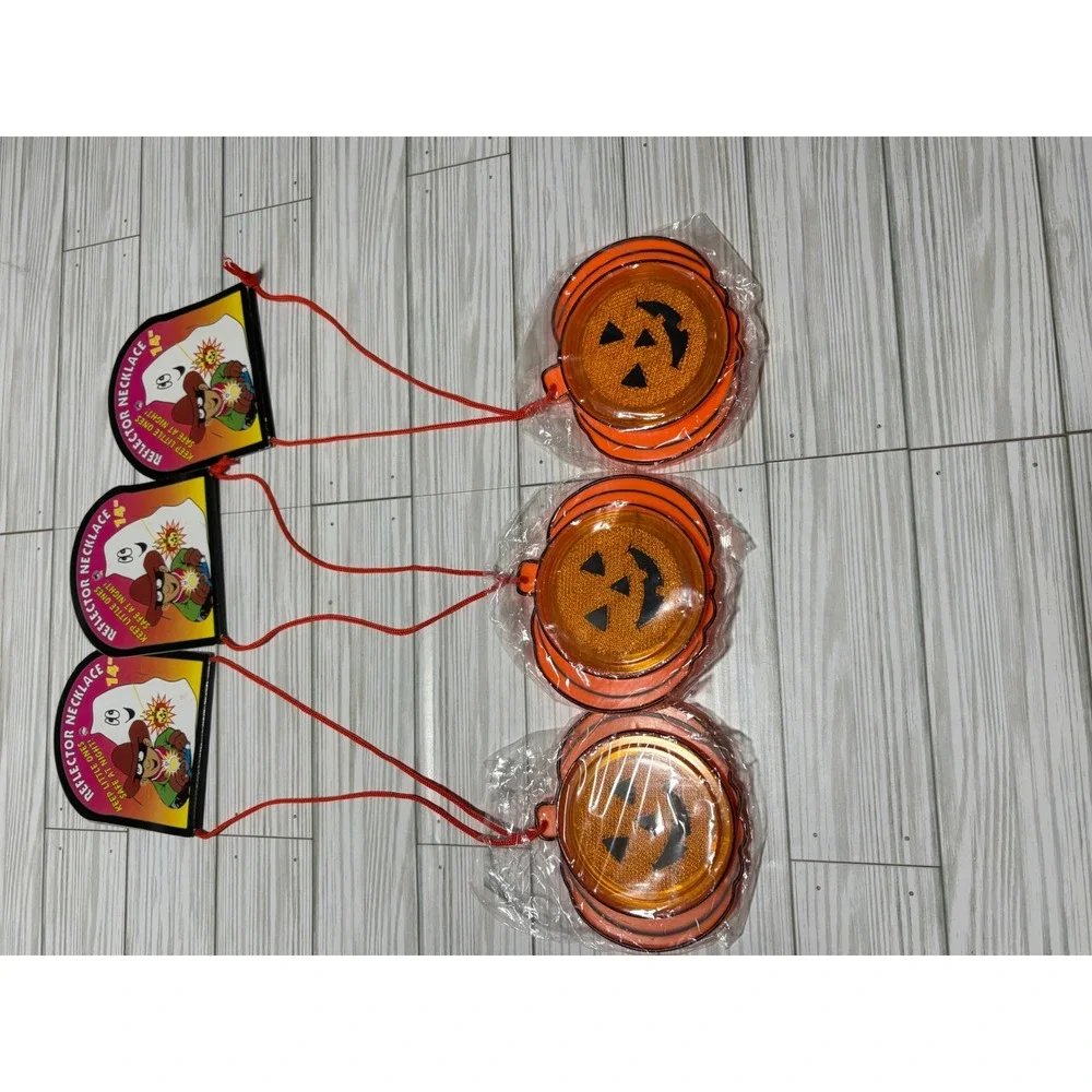 Lot of 3 Vintage 1995 Advance Int'l Halloween Pumpkin Reflector Necklaces‎ 14